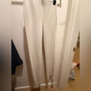 Lululemon Women’s Brushed Softstream Mid-Rise Flared Pant Size 6 in Cream